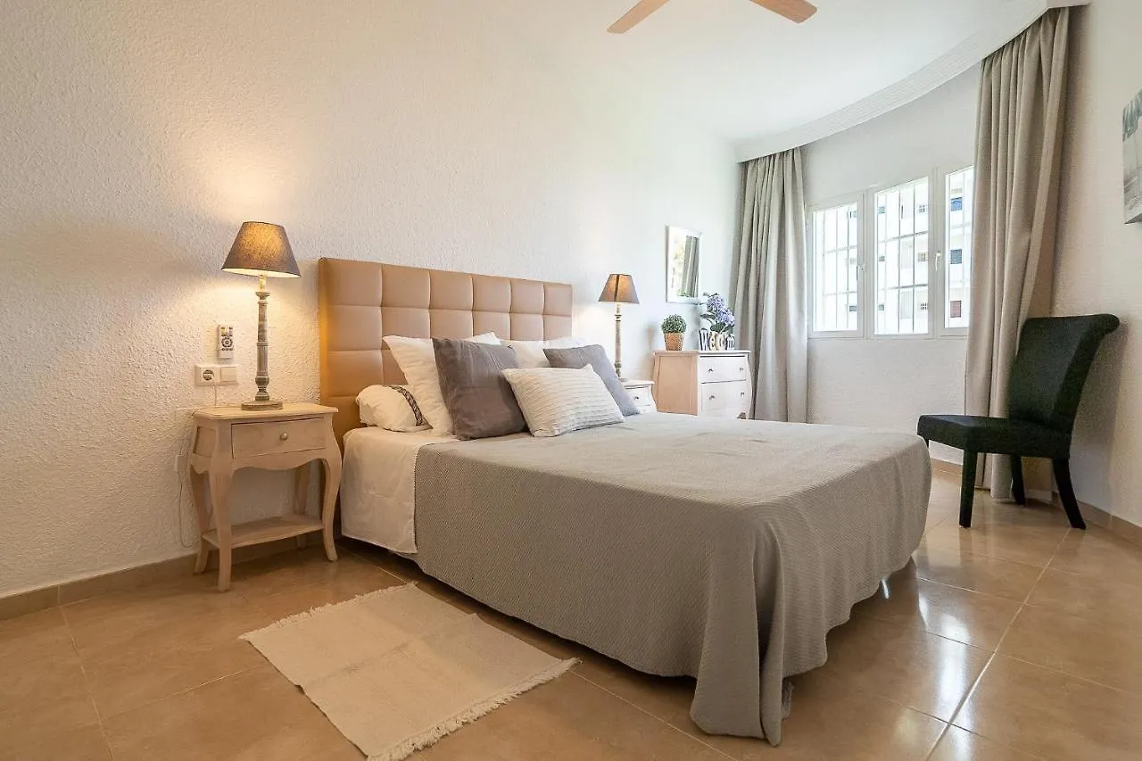 Md002 Precioso Apartamento En Primera Linea De Playa Sitio de Calahonda