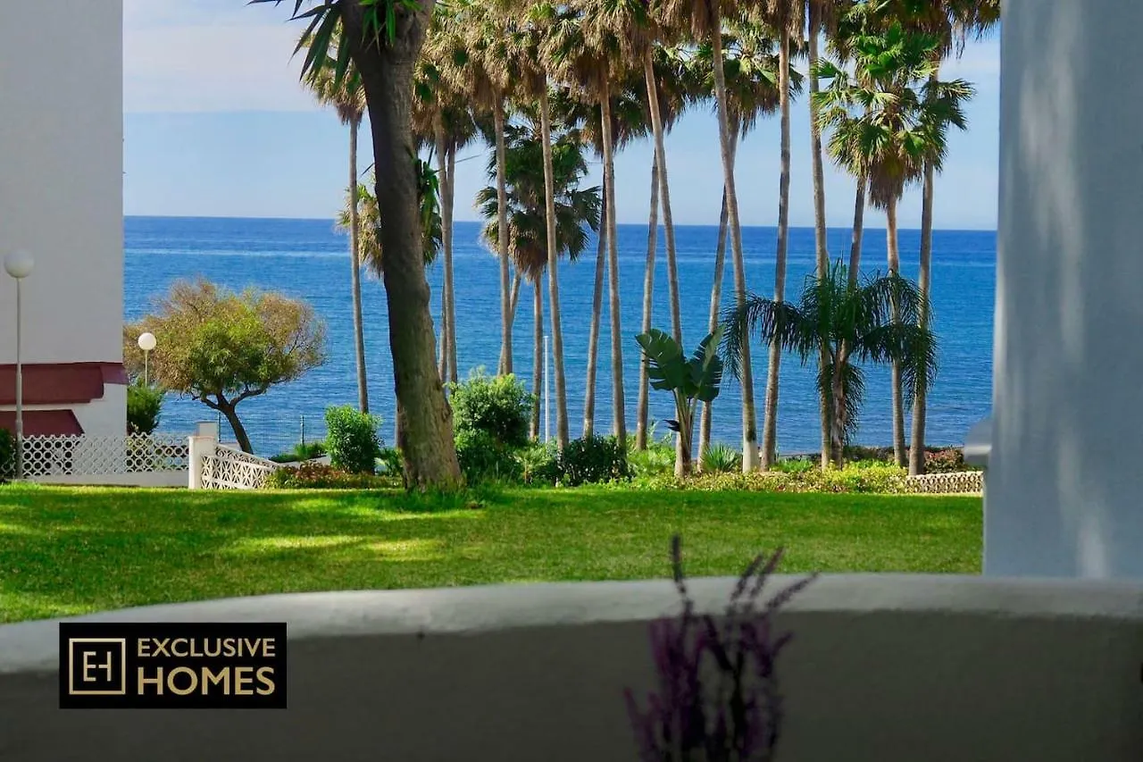 MD002 Precioso apartamento en primera linea de playa Sitio de Calahonda España